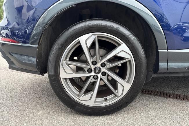 AUDI Q3 Photo 5