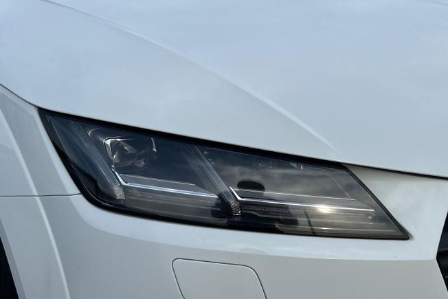 AUDI TT Photo 19