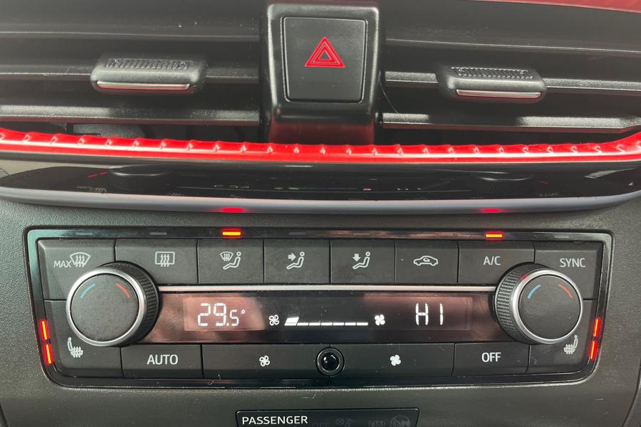 SEAT ARONA Photo autoimg-ef6b8b165d41f57675f185ca5a95cb0044bc8e6d.jpg