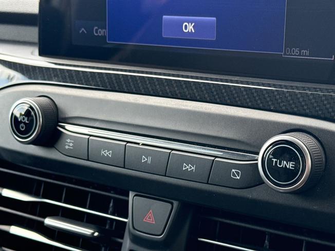 FORD Focus Photo 48