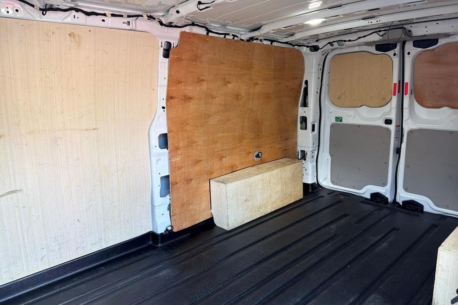 Used Ford TRANSIT CUSTOM LJ24HPB 4