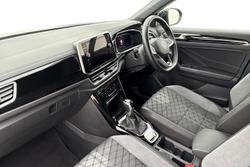 VOLKSWAGEN T-Roc Photo 2