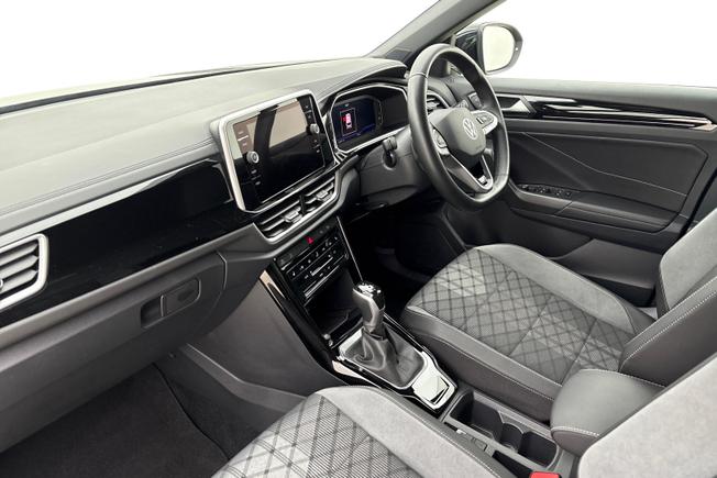 VOLKSWAGEN T-Roc Photo 2