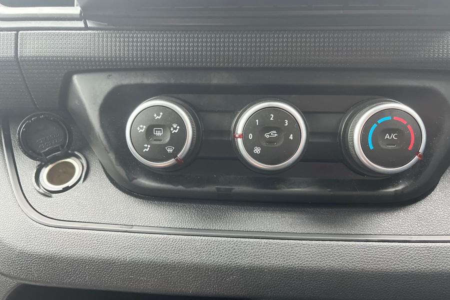 Nissan PRIMASTAR Photo autoimg-ef7a323c187c6f4274f00bfb75c1ec5e1443d065.jpg