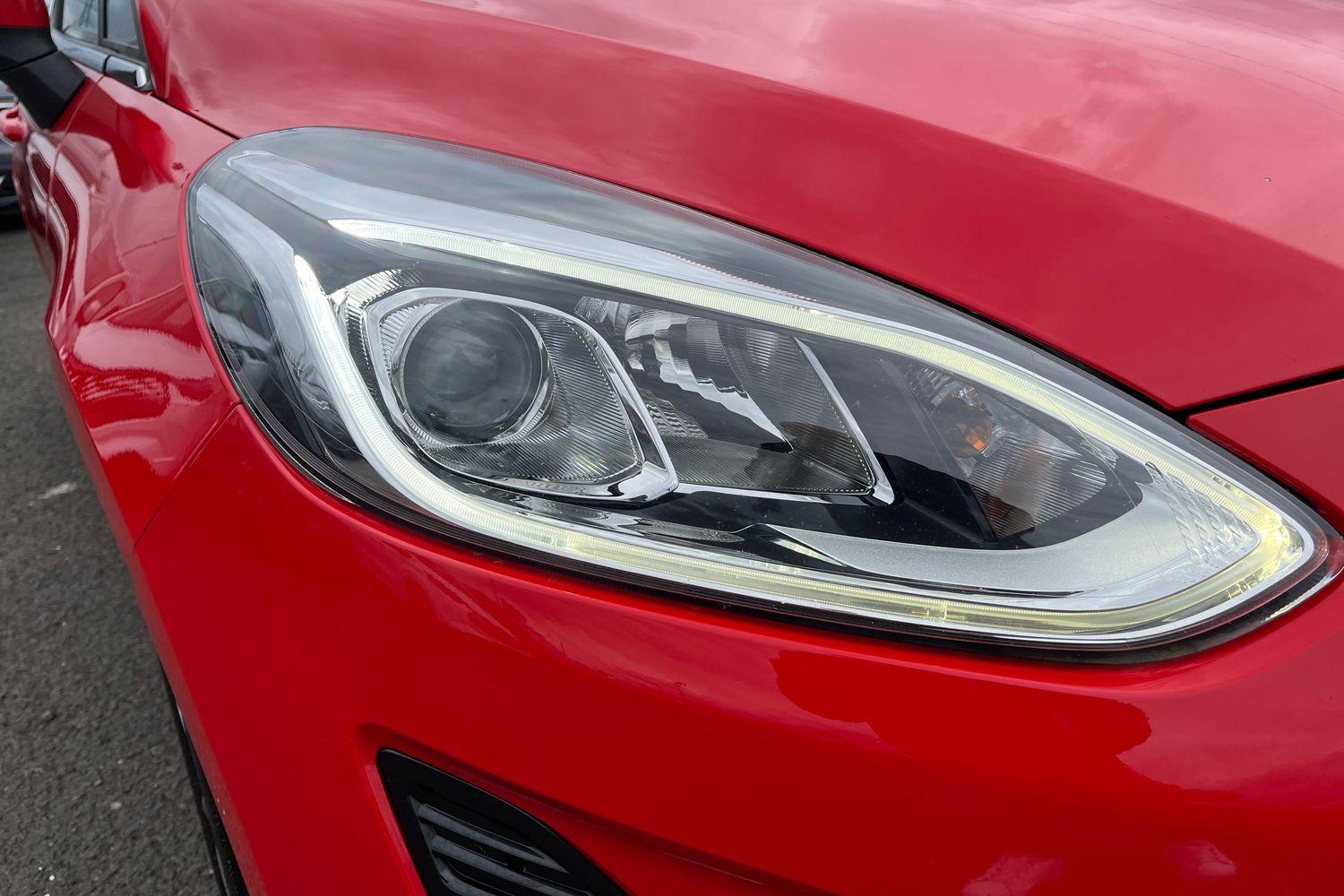 Ford FIESTA Photo 36