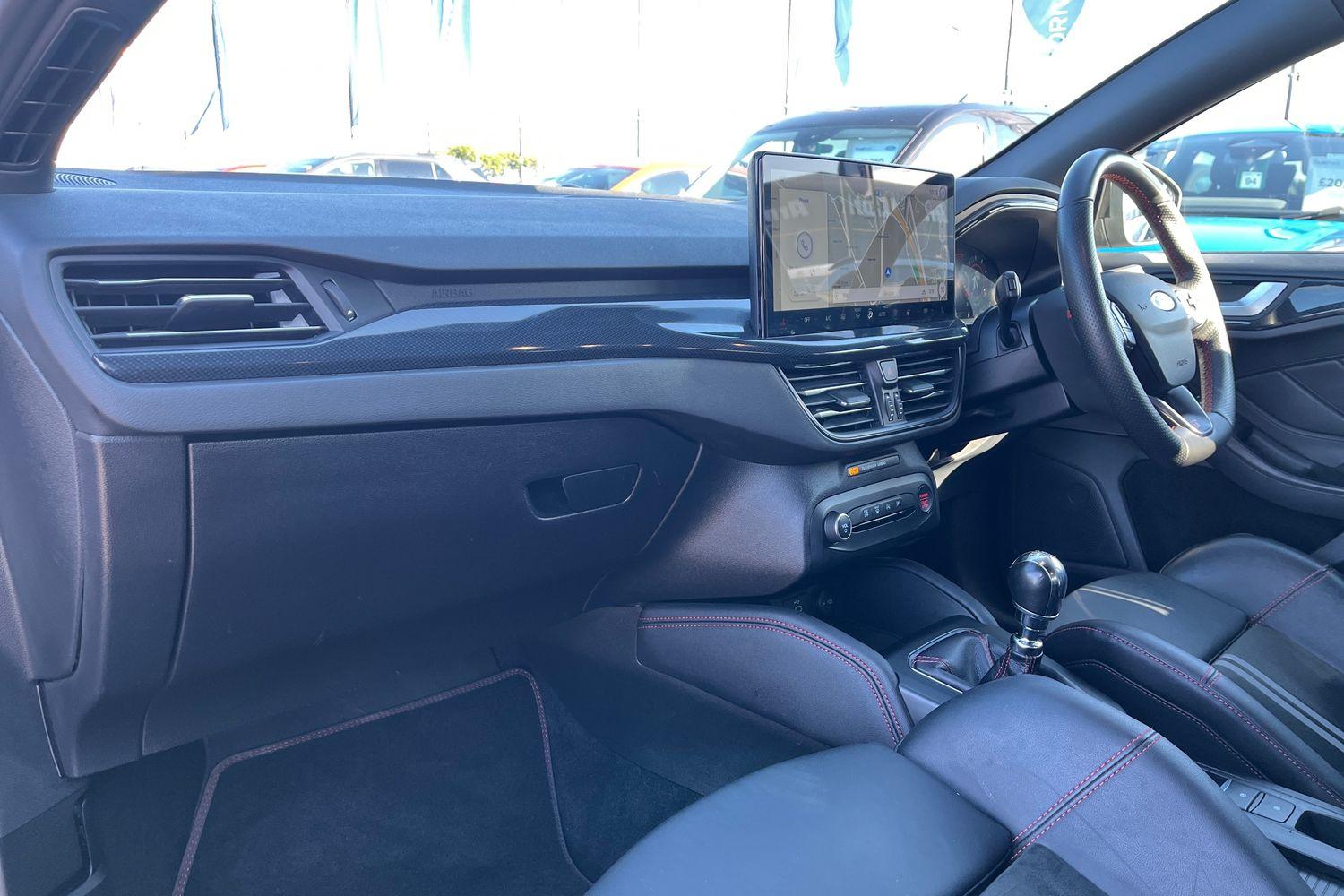Ford Focus Photo 17