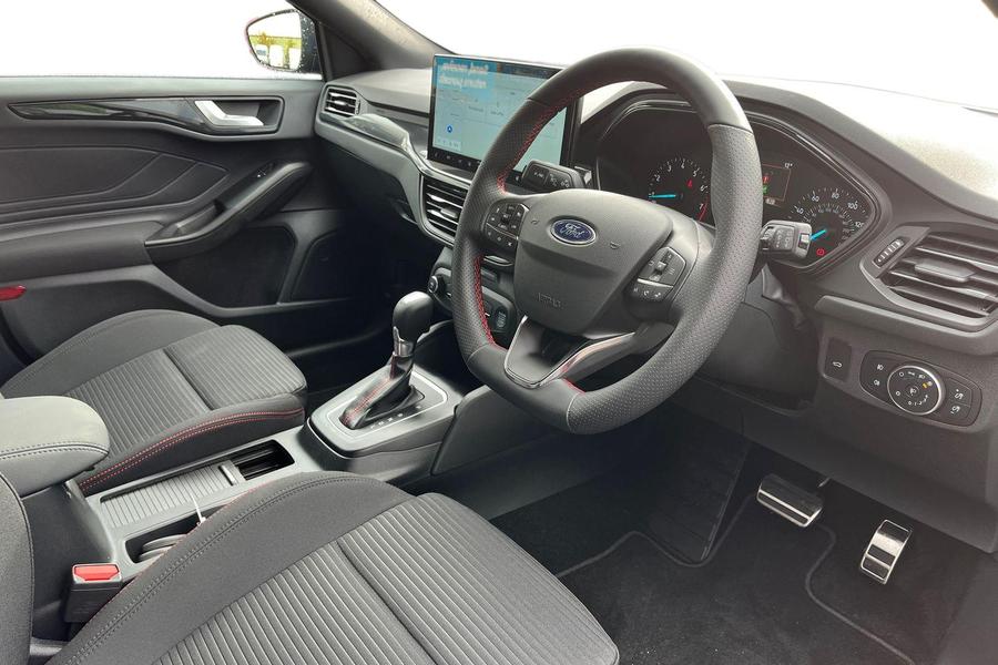Ford FOCUS Photo autoimg-ef83e3a2d7ae2f2830650dc7709b1557cd1338ba.jpg