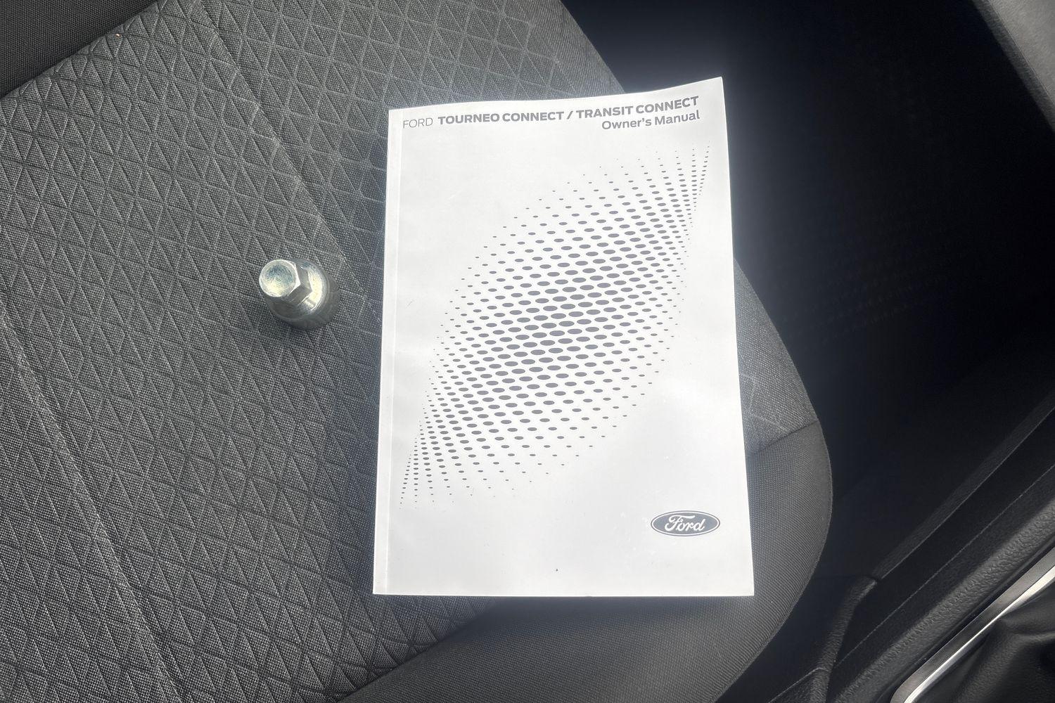 Ford TRANSIT CONNECT Photo 7