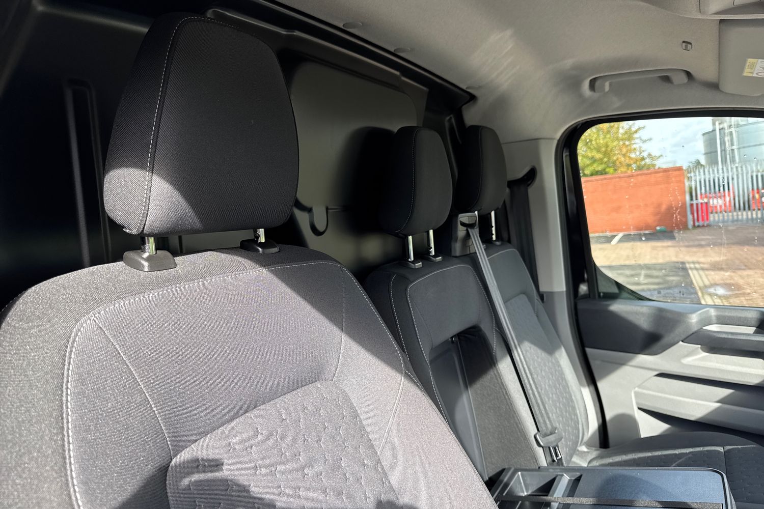 Ford TRANSIT CUSTOM Photo 25