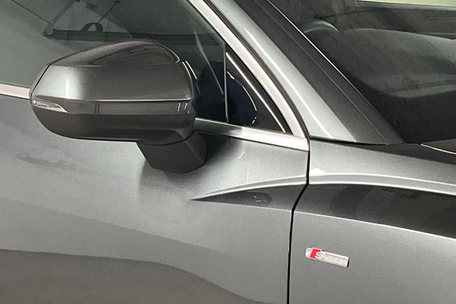 Audi Q3 Photo 20