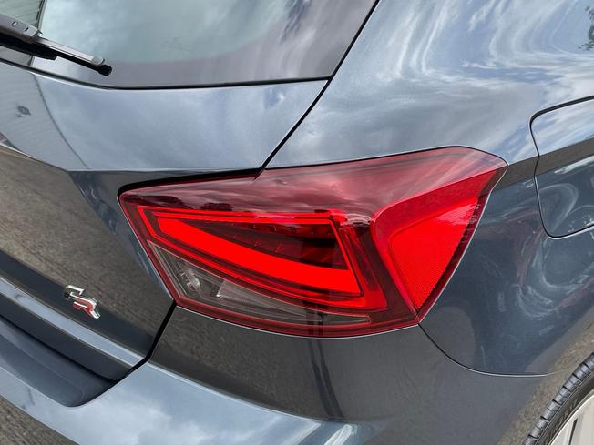 SEAT Ibiza Photo 18
