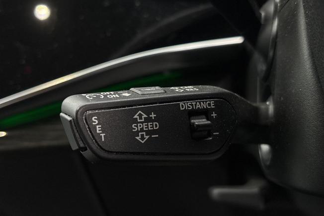 AUDI Sq8 Photo 26