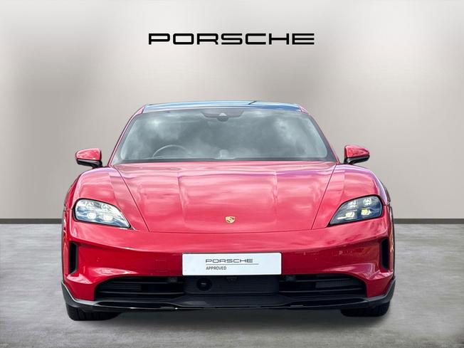 PORSCHE Taycan Photo 2