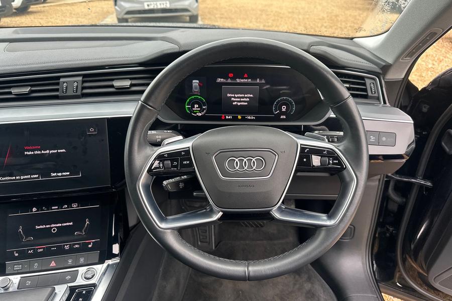 Audi E-TRON Photo autoimg-ef8edcff3a1b02631d7b3df9bbd391de3d765dda.jpg