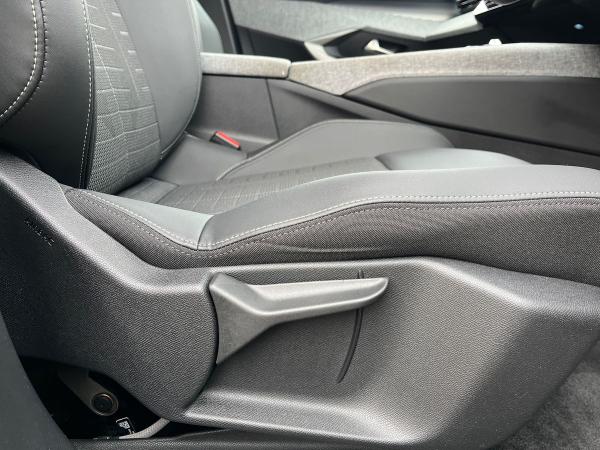 Peugeot 3008 Photo autoimg-ef90fe11f90e1e66396a2154c5bcb098ed10b94f.jpg