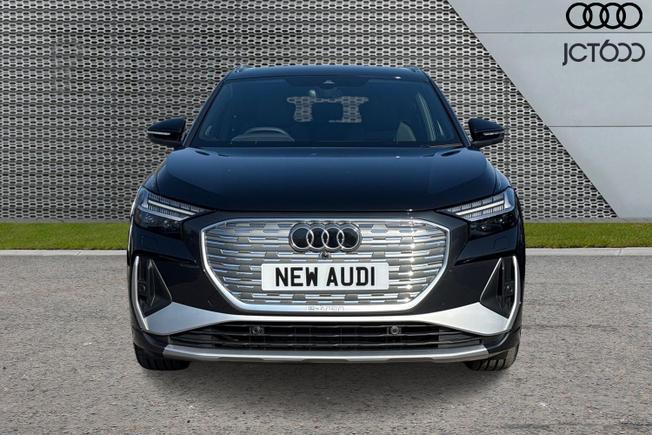 AUDI  Q4 SUV Photo 8