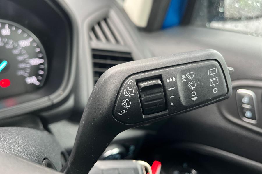 Ford ECOSPORT Photo autoimg-ef9440807812315b6abfaa002a4afe52bc5edada.jpg