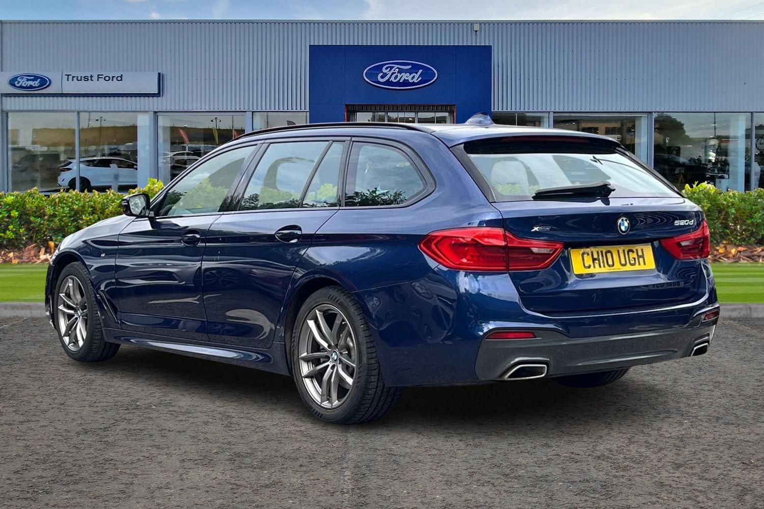 BMW 5 Series Photo 1