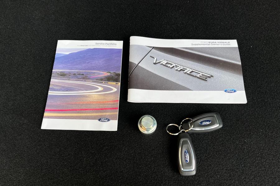 Ford KUGA Photo autoimg-ef97edfe11557467feb28fbe7f92891564b7afc1.jpg