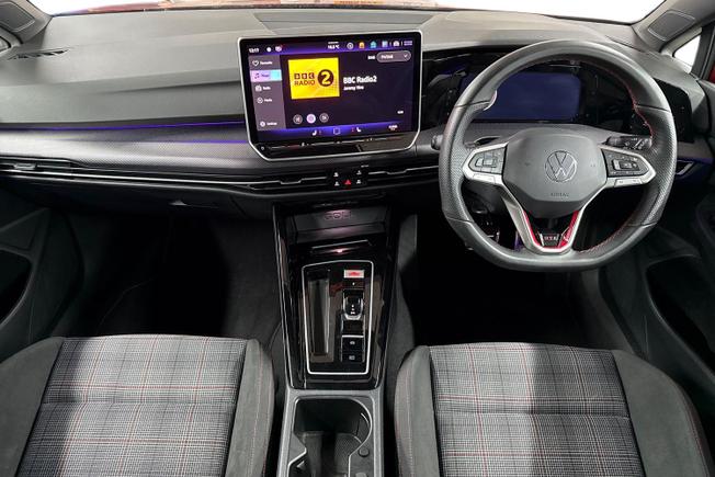 VOLKSWAGEN Golf Photo 10