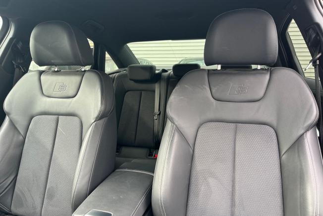 AUDI A6 Photo 21
