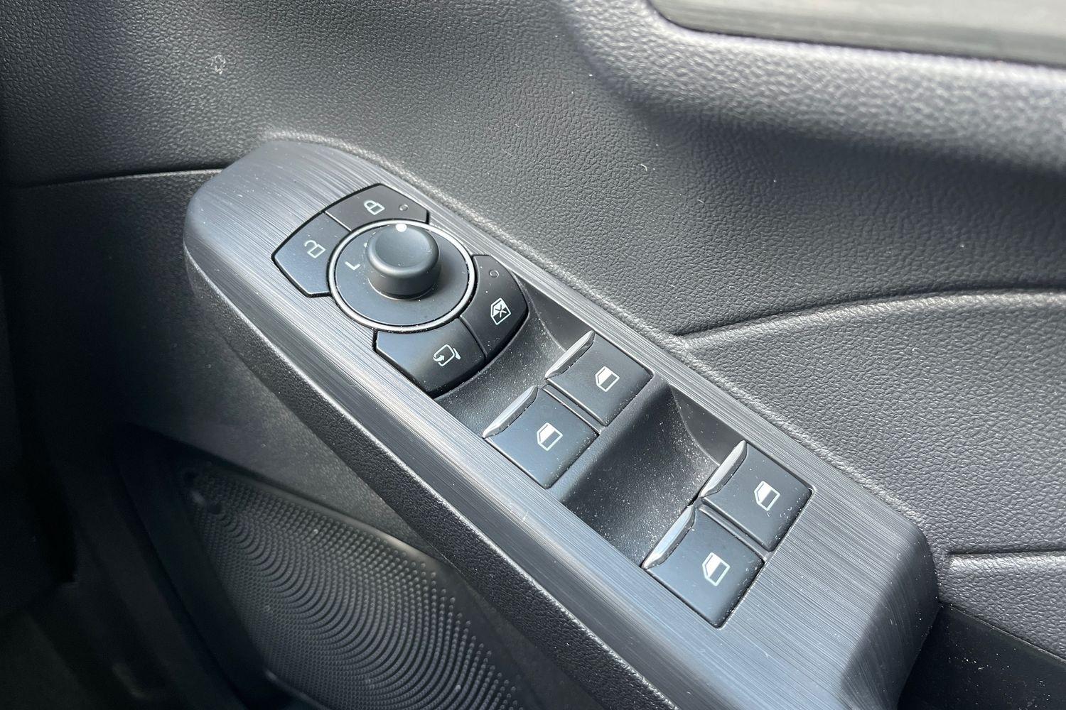 Ford KUGA Photo 15