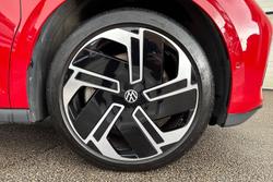 VOLKSWAGEN Id. Buzz Photo 5