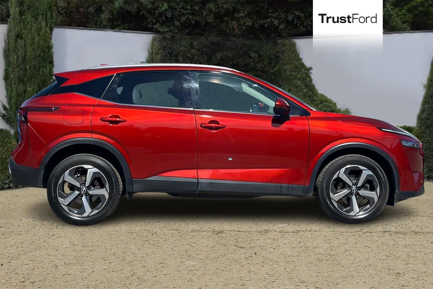 Nissan QASHQAI Photo 2