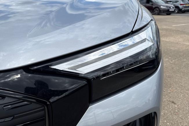 Audi Q4 Photo 58