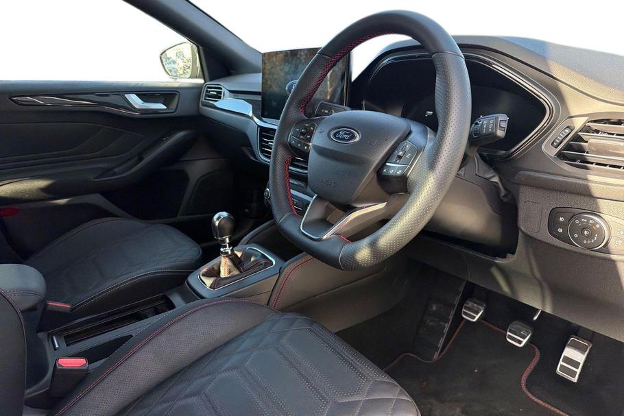 Used Ford FOCUS WX25JZM 9