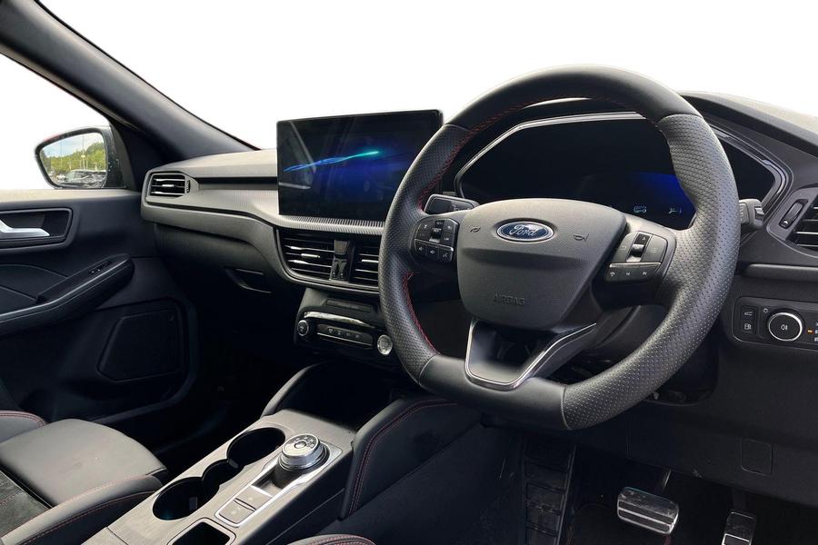 Ford KUGA Photo autoimg-efac9cd929d7338e725d5b97077950a1680572a6.jpg