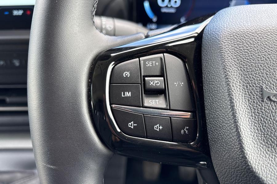 Ford TRANSIT CUSTOM Photo autoimg-efadc67d9e206f788a9eeb8c740e147a54bc412a.jpg