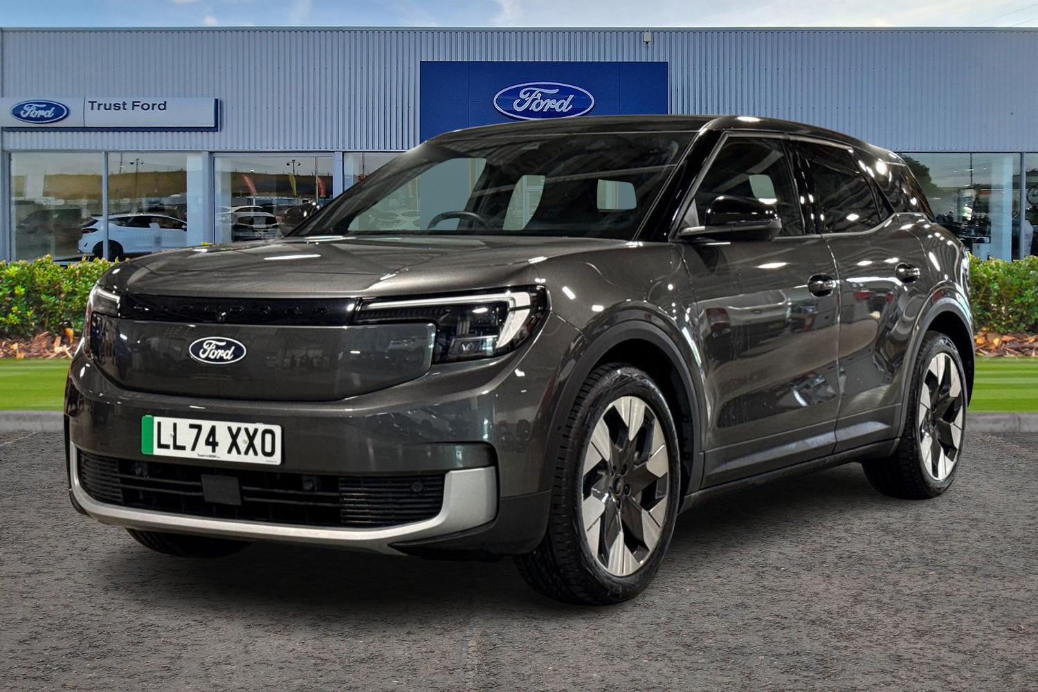 Ford Explorer Photo 4