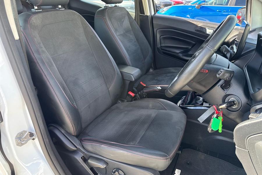 Ford EcoSport Photo autoimg-efaed828143eab0962f2c8c69aef53fa512f747d.jpg