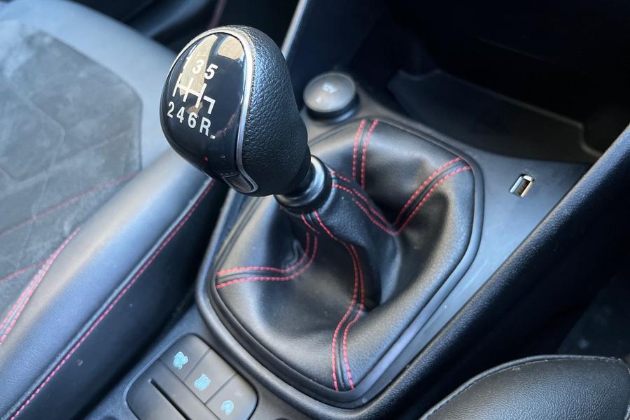 Ford FIESTA Photo autoimg-efaef80a0b18f5b064d21222c2baed382437924a.jpg