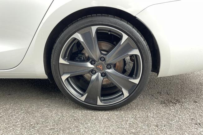 CUPRA Leon Photo 5