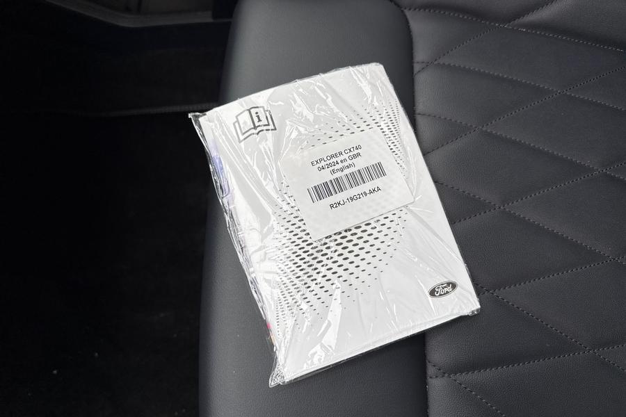 Ford Explorer Photo autoimg-efb21485a0dd50e5d93732e0fe363dd87ce0a573.jpg