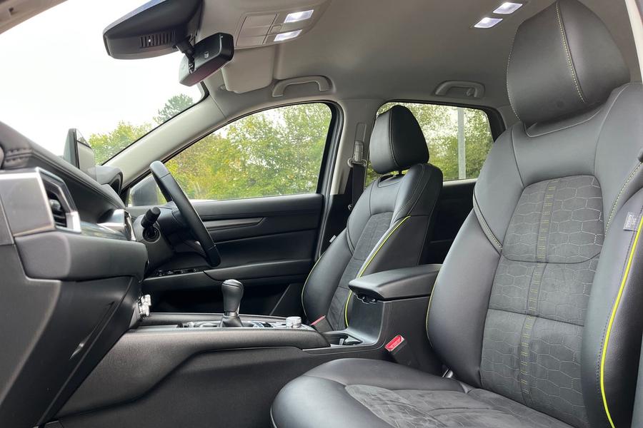Mazda CX-5 Photo autoimg-efb3ec956721b924f59b1c1603526c4f23cb3ed6.jpg