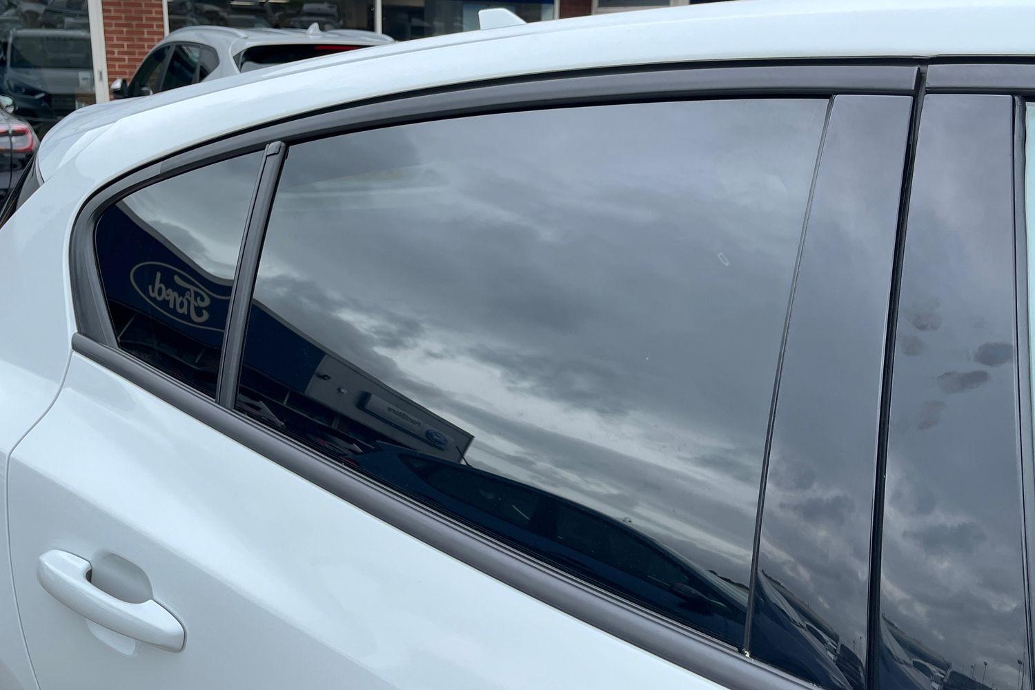 Ford FOCUS Photo 38