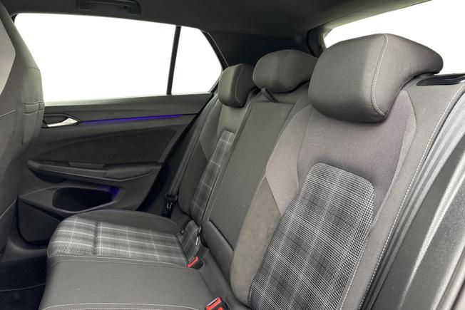 VOLKSWAGEN Golf Photo 9