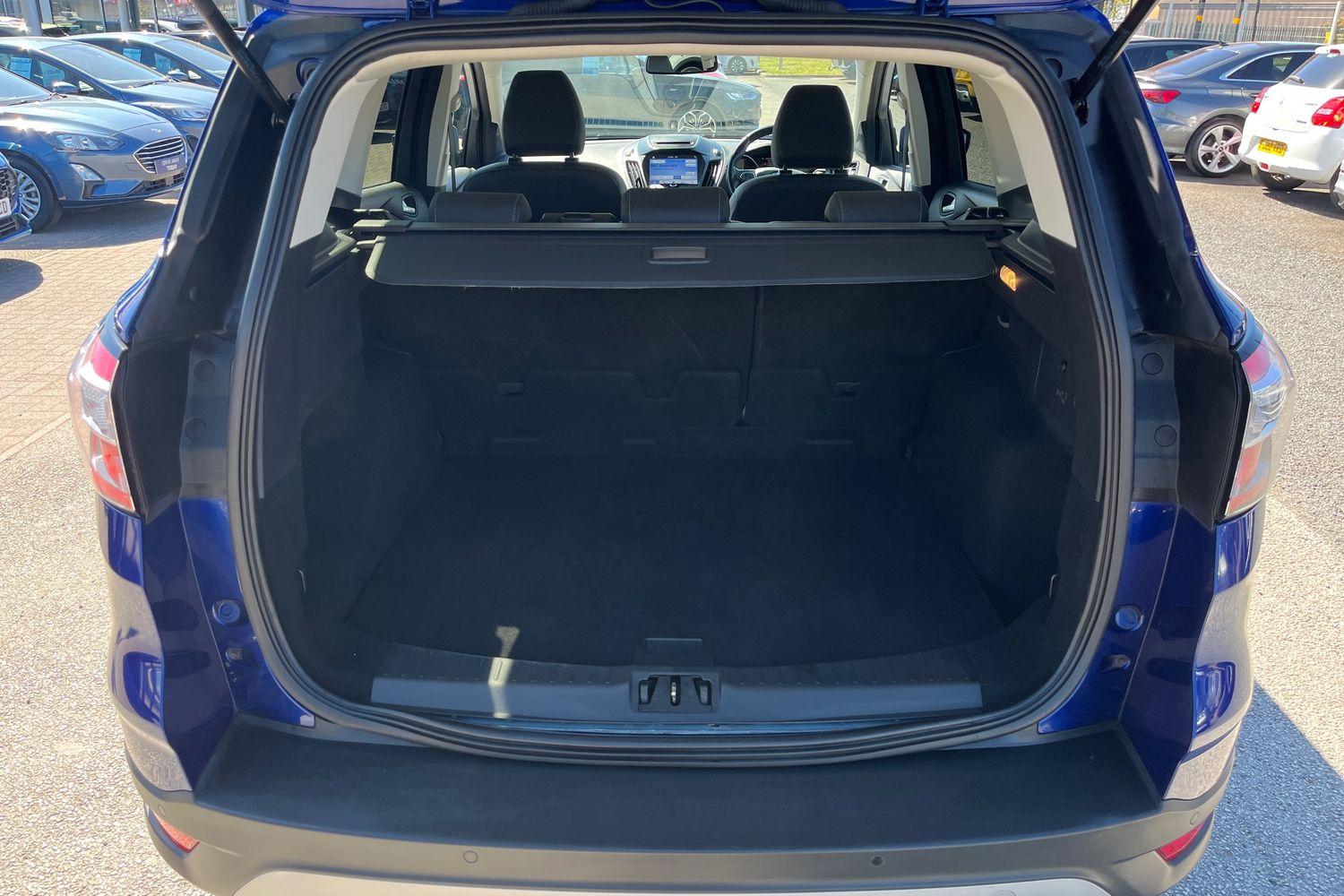 Ford KUGA Photo 20