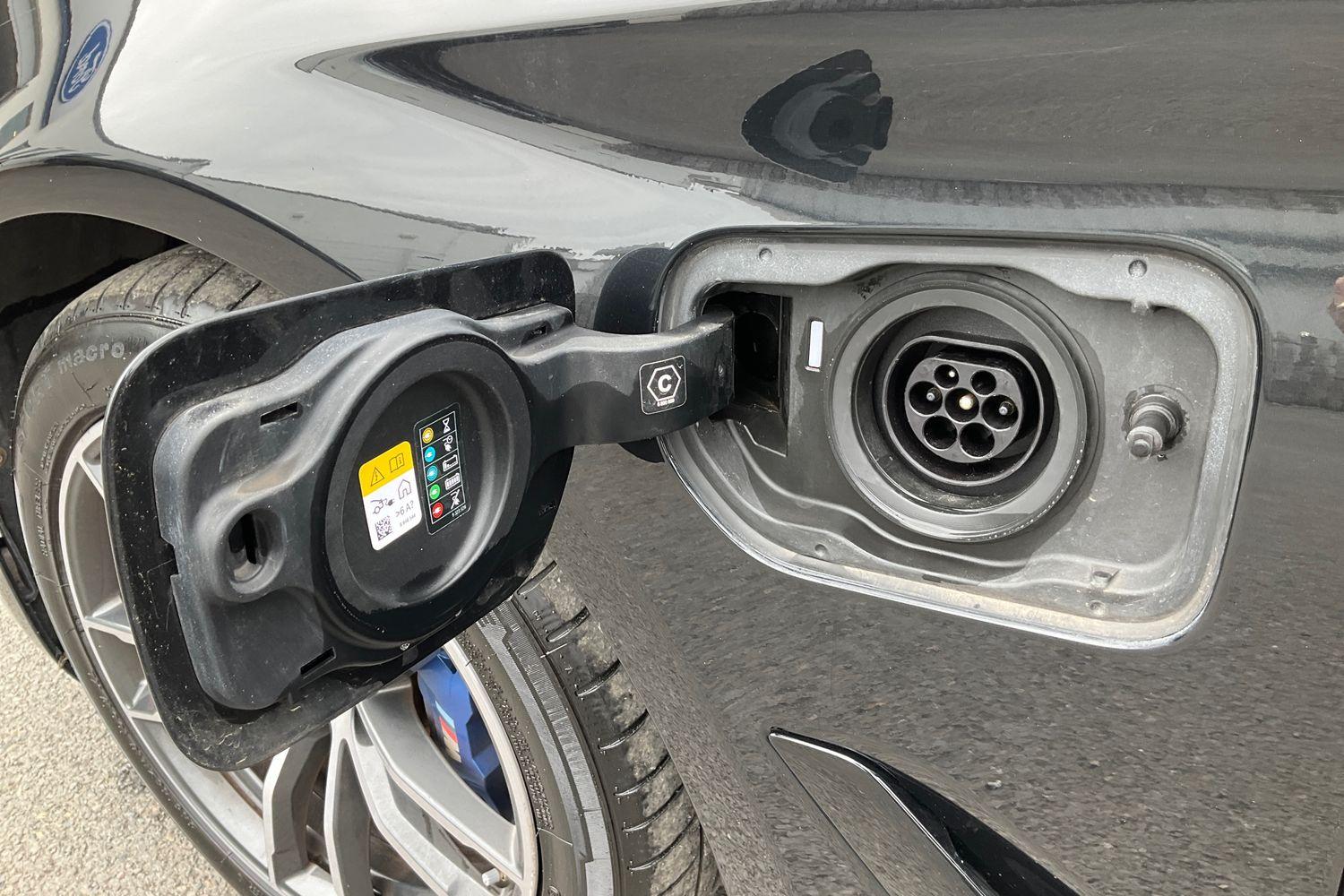 BMW 5 SERIES Photo 36