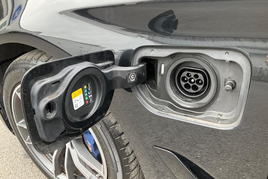 BMW 5 SERIES Photo autoimg-efbd09269ff2619a13e7b4a514b7464dbd274d52.jpg