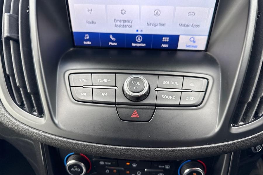 Ford KUGA Photo autoimg-efc29255a7f47de27dd9532c16c7b337e940f141.jpg
