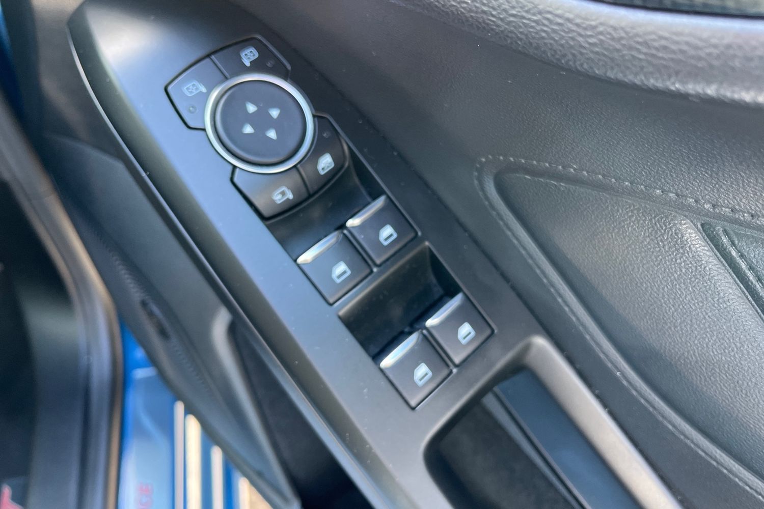Ford Focus Photo 15