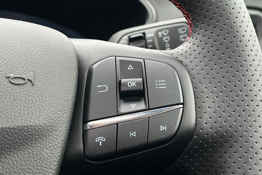 Used Ford Kuga WV25XYF 36