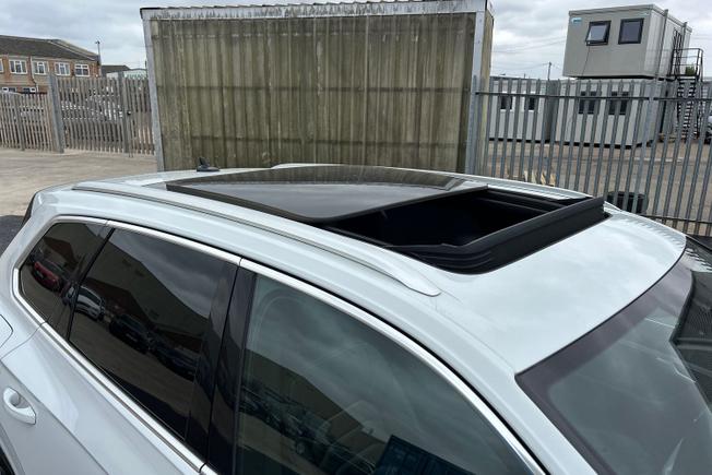 VOLKSWAGEN Touareg Photo 55