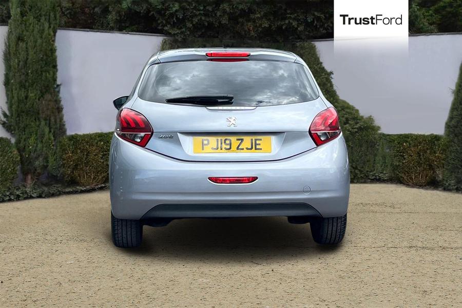 Peugeot 208 Photo autoimg-efc765fd7bd37b8b09001a2f0ce4437c6e687d57.jpg
