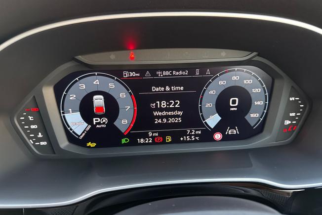 AUDI Q3 Photo 15