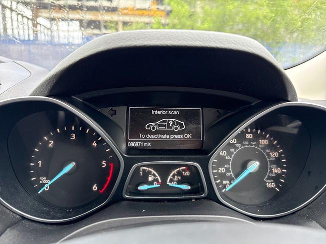 FORD Kuga Photo 15